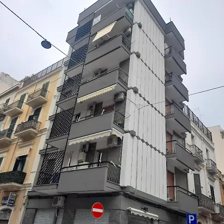 Sweet Night In * Μπάρι